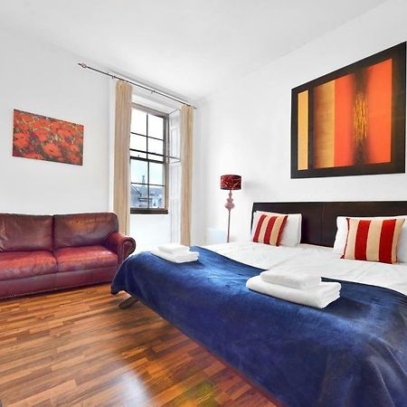 Royal Mile View Appartement Edinburgh Buitenkant foto
