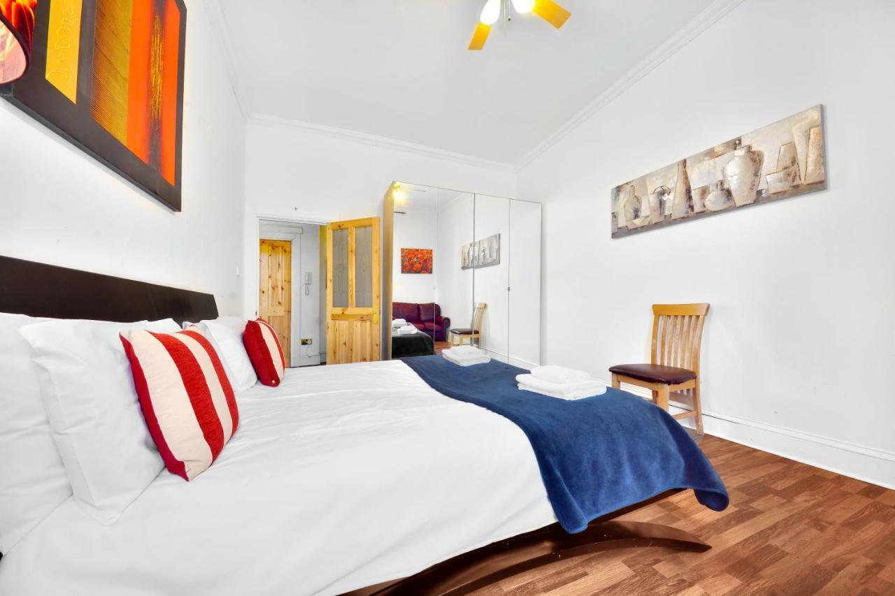 Royal Mile View Appartement Edinburgh Buitenkant foto